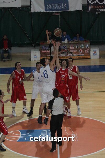 120129 Aquila 060_tn.jpg